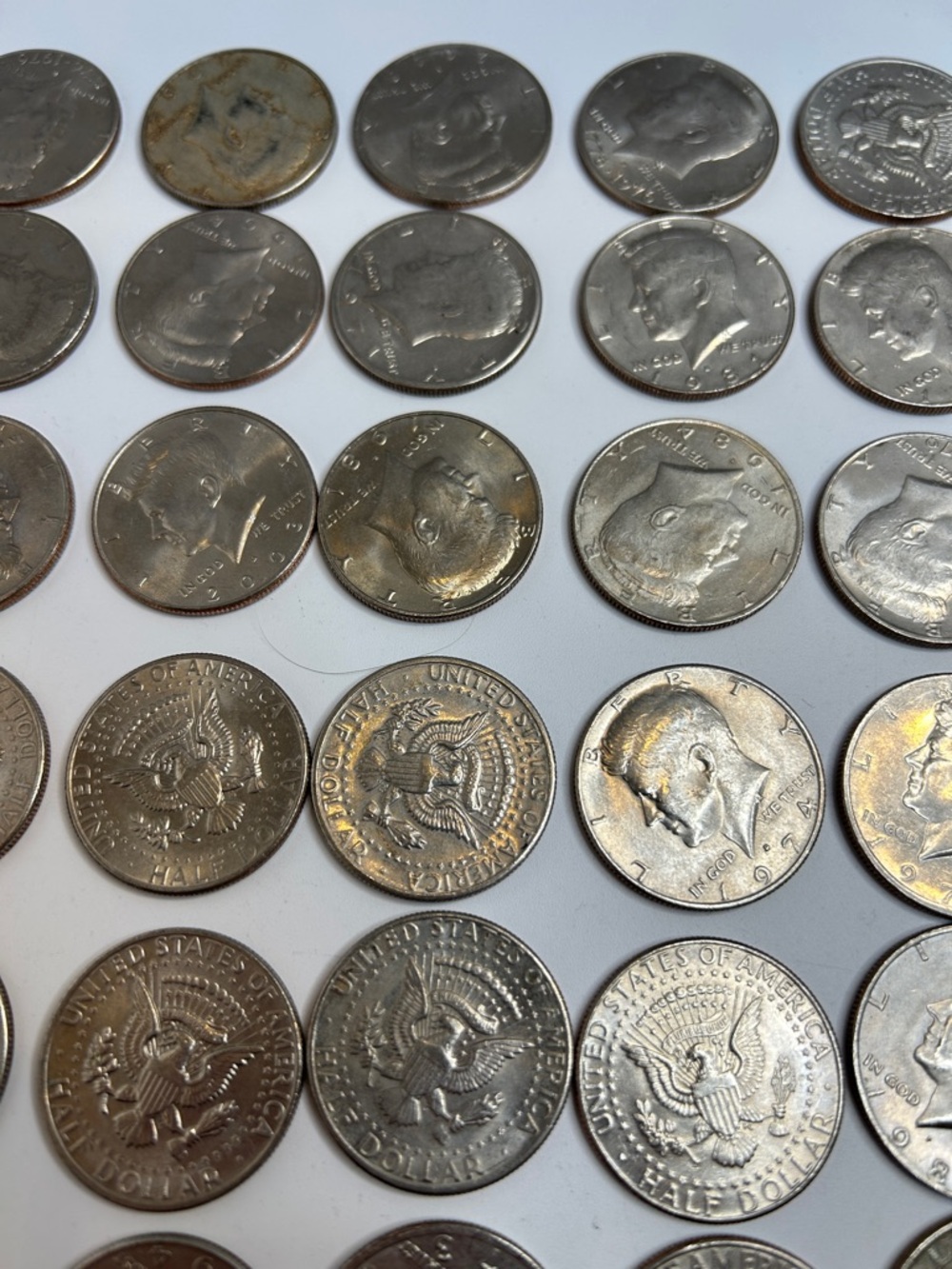 Large Estate Sale Kennedy Half Dollars Coin Lot Face Value $31.5 Coin Collection - Picture 6 of 7